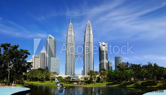 Picture of Petronas Twin Towers at Kuala Lumpur Malaysia